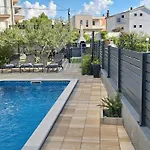 Cvita & Roza Apartment